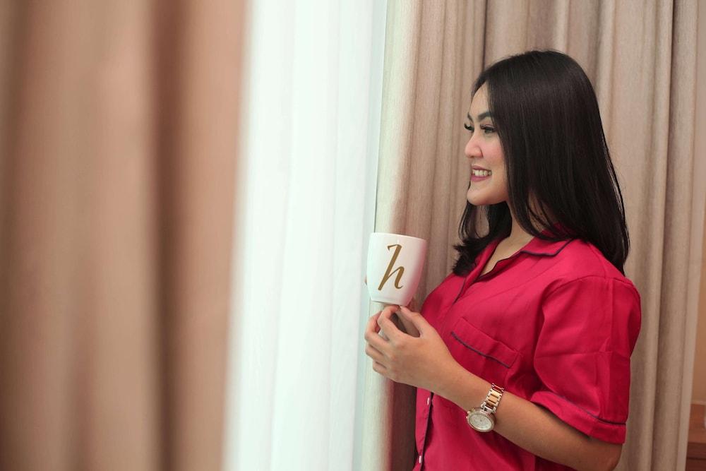 Horison Ciledug Jakarta Luaran gambar